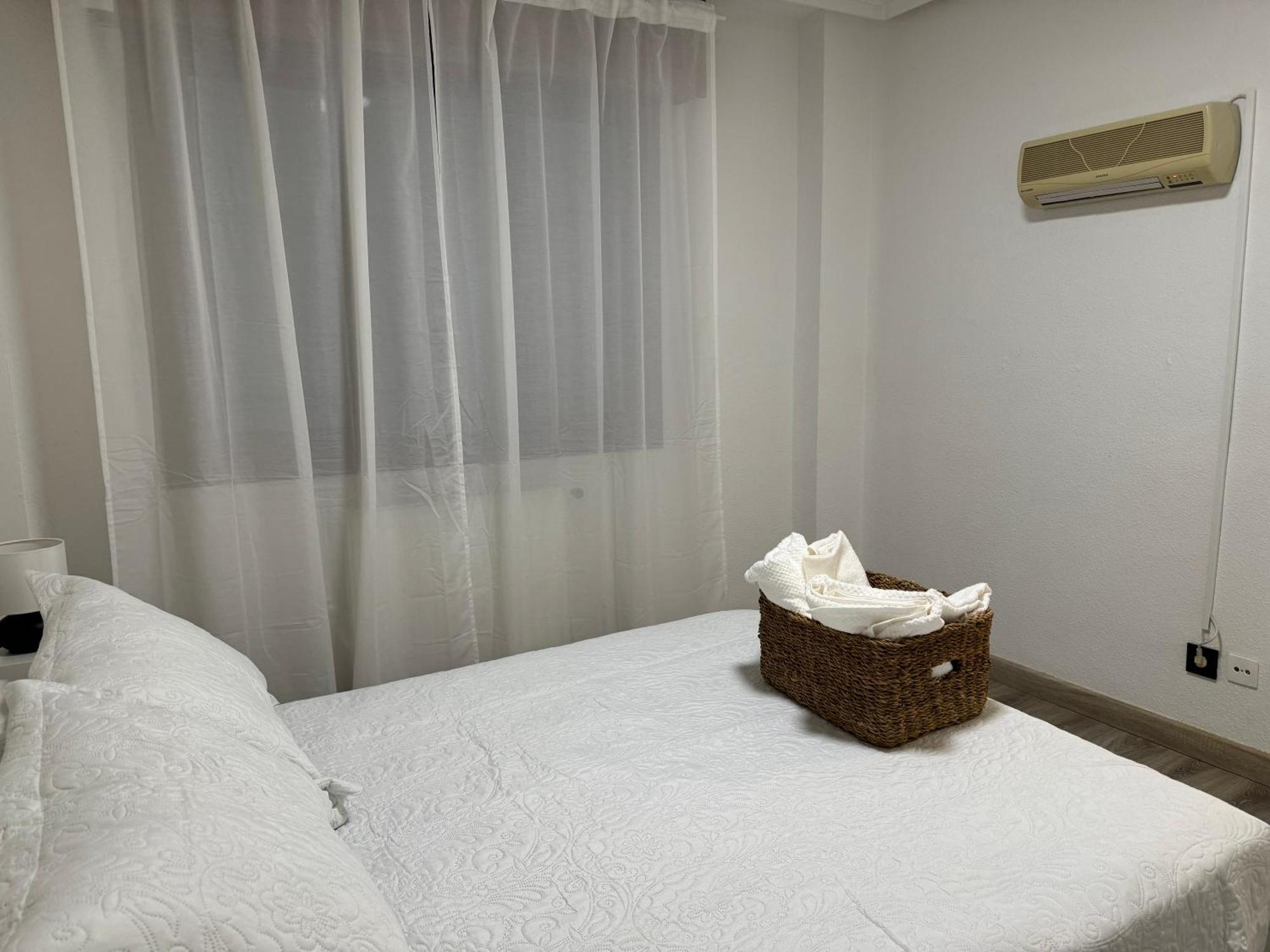 Apartamento Martin Oviedo Luaran gambar